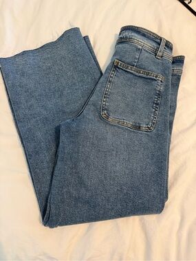 Zara Women's Light Blue Straight Jeans